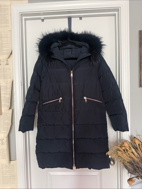 MaxMara Jackets & Blazers - MaxMara Black Puffer Coat with Fur-Trim Hood